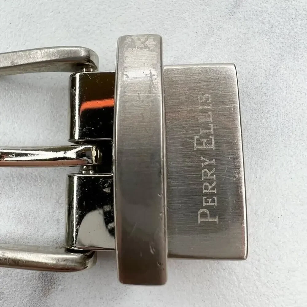 Perry Ellis Reversible Silver Tone Simple Basic Belt Buckle - Picture 4 of 8